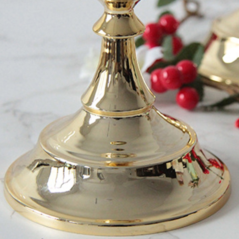 Giá Đỡ Nến Bằng Kim Loại Phong Cách Châu Âu Cổ Điển