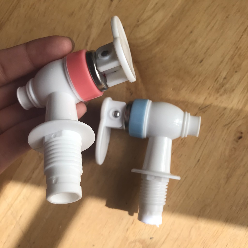 Vòi nước thay thế cho bình uống nước nóng lạnh tiện dụng