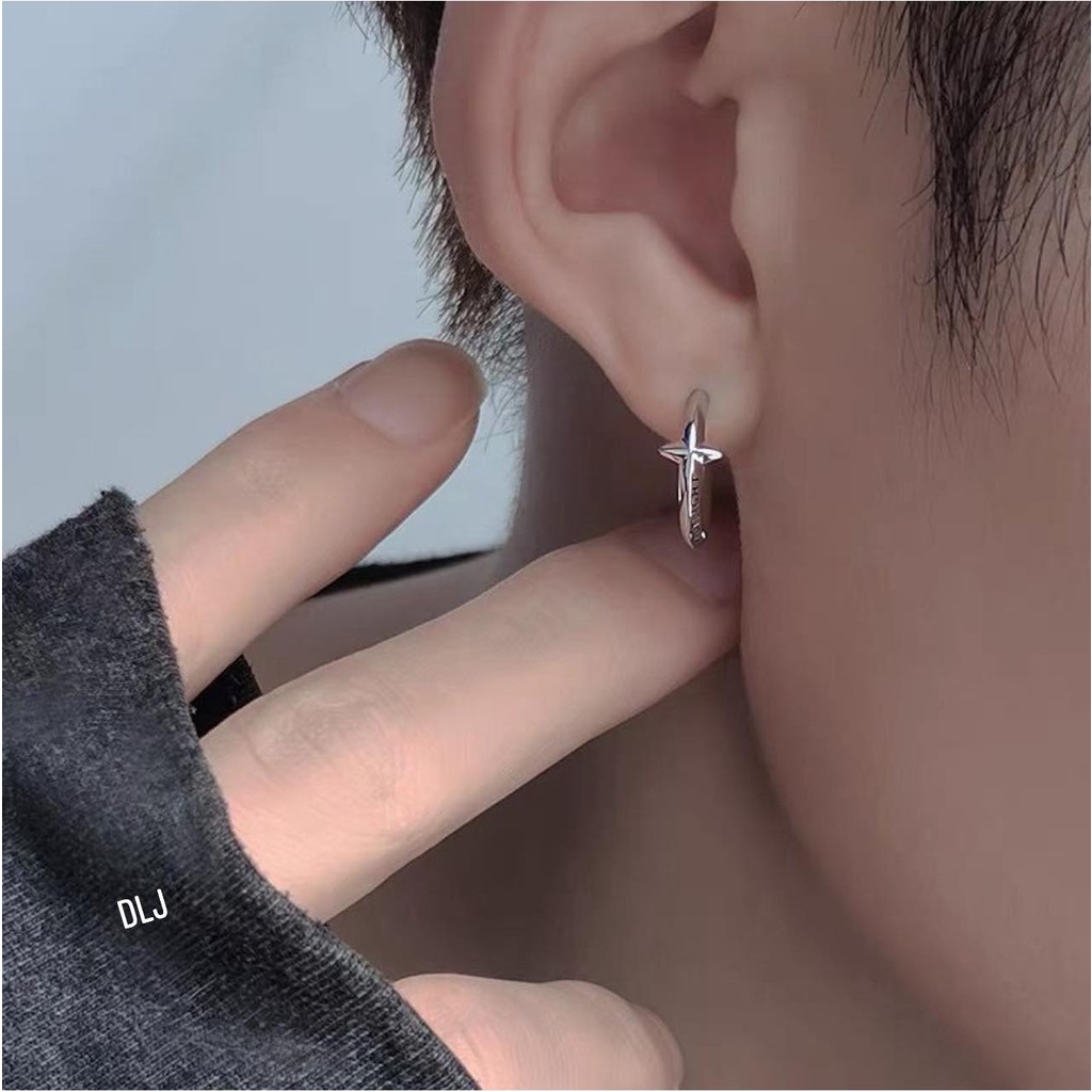 1 CHIẾC KHUYÊN TAI BẠC CÁ TÍNH