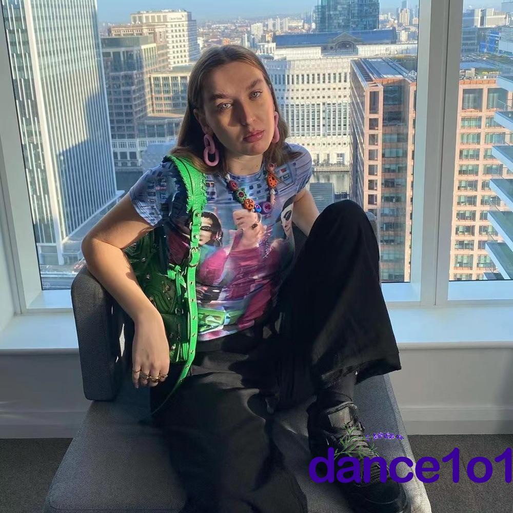 Áo Thun Ngắn Tay Cổ Tròn In Hình Chân Dung Nữ Nhảy1O1-Y2k