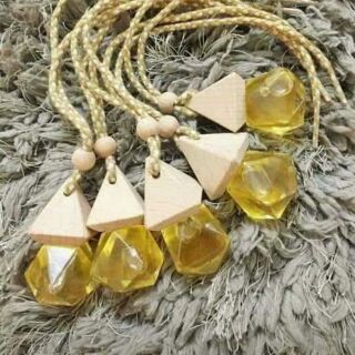 Tinh dầu treo xe hương tràm