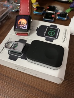 Sạc AppleWatch dự phòng không dây