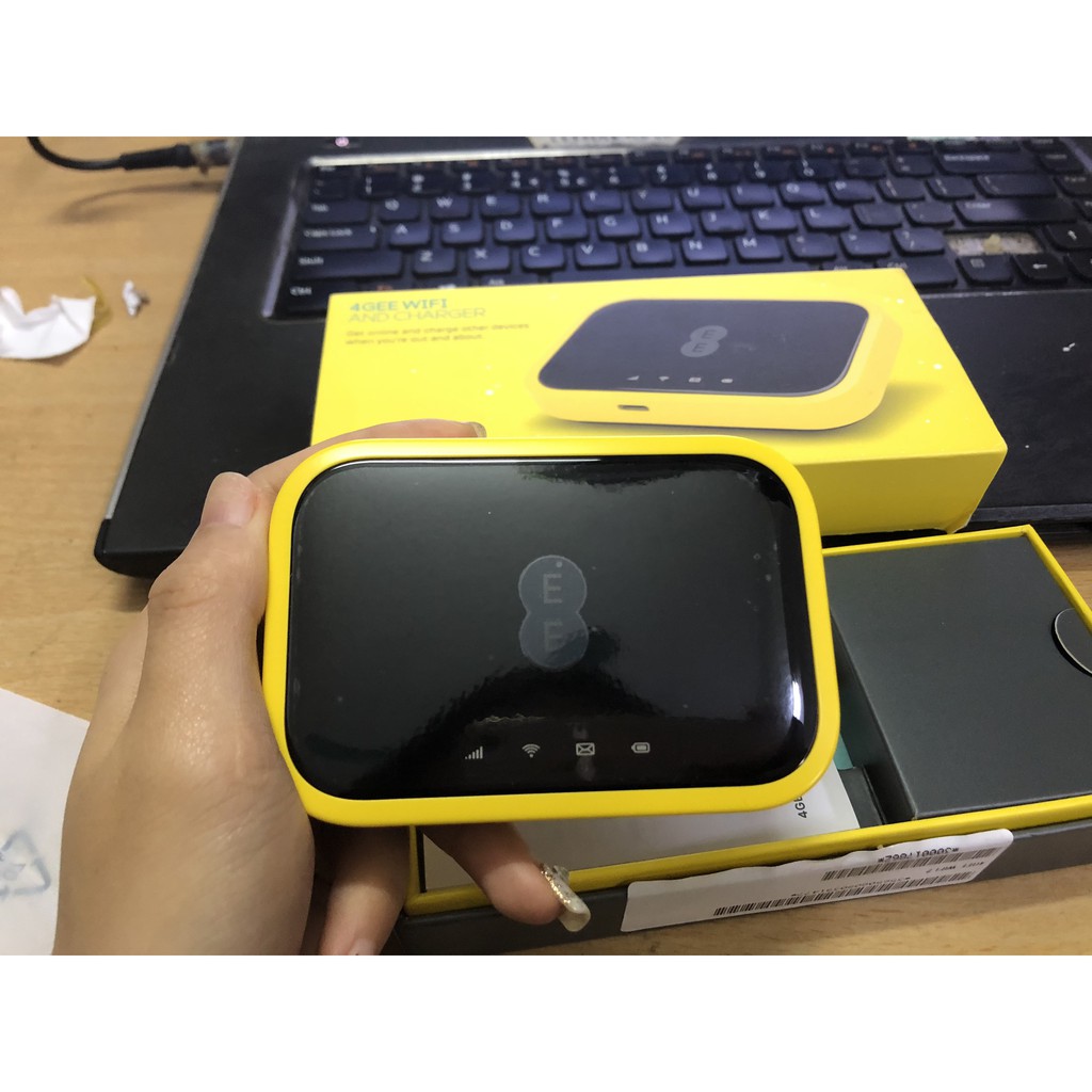 Bộ Phát Wifi 3G/4G Alcatel EE70 Tốc Độ 4G 300Mbps, Pin 2150mAh, Hỗ Trợ 20 Người Dùng