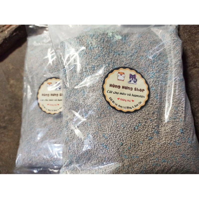 Cát vệ sinh cho mèo và lót chuồng cho hamster bịch 1kg hạt nhỏ kèm hạt khử mùi