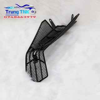 Baga giữa spark gắn sirius.