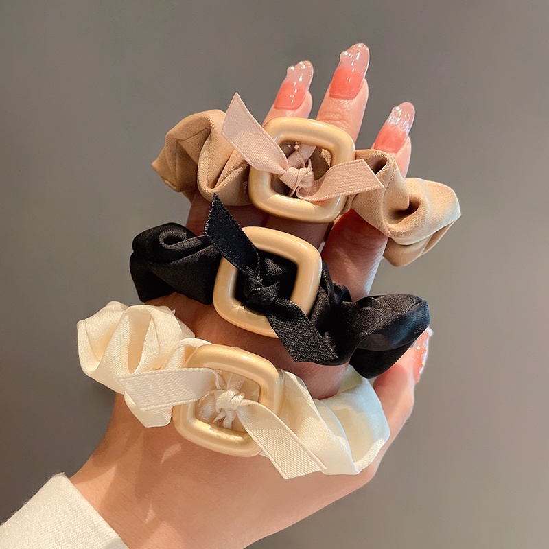 Dây Cột Tóc Cao Su Co Giãn Bọc Vải Satin Mềm 5 Màu Hình Vuông Kim Loại