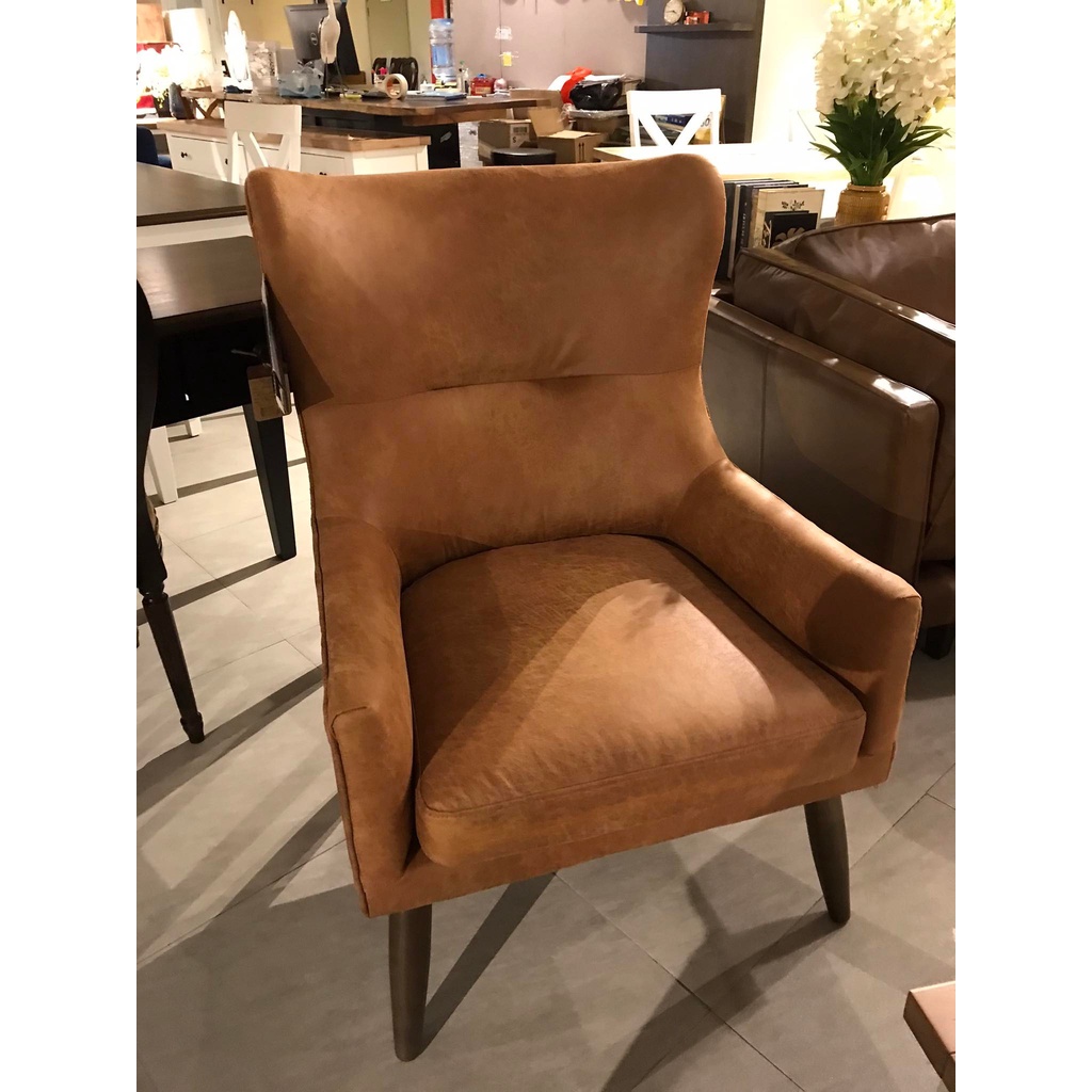 Ghế Brown Accent Chair - AR051 - Chổi Xể