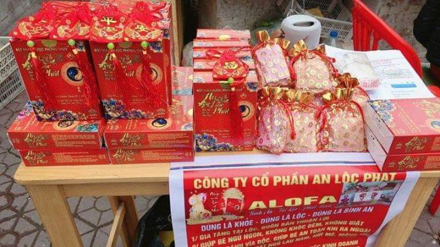 1 Hộp Bột Phong Thủy Alofa 40 gói + TÚI GẤM ĐỎ MAY MẮN | BigBuy360 - bigbuy360.vn