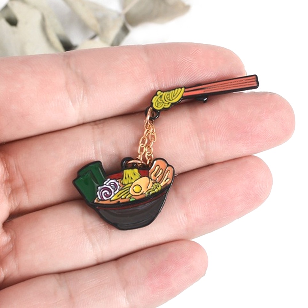 Trâm cài áo tráng men hình tô mì Nhật Bản phối dây chuỗi thời trang