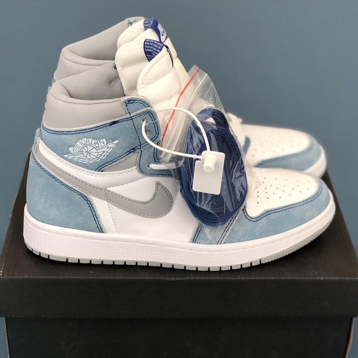 ✔️Giày Jordan 1 Retro High Hyper Royal Xanh Da Lộn Fullbox Cao Cấp✔️