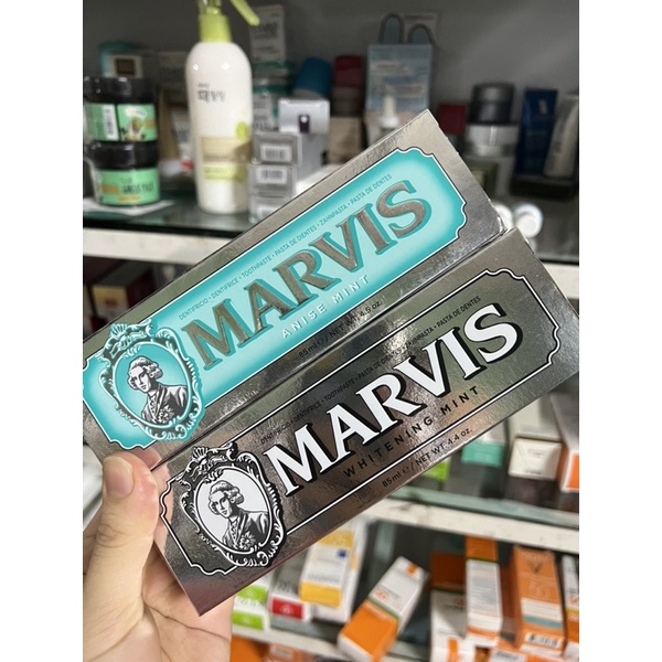 Kem đánh răng Marvis Whitening Mint