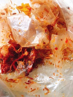 Bánh tráng sate  hành phi