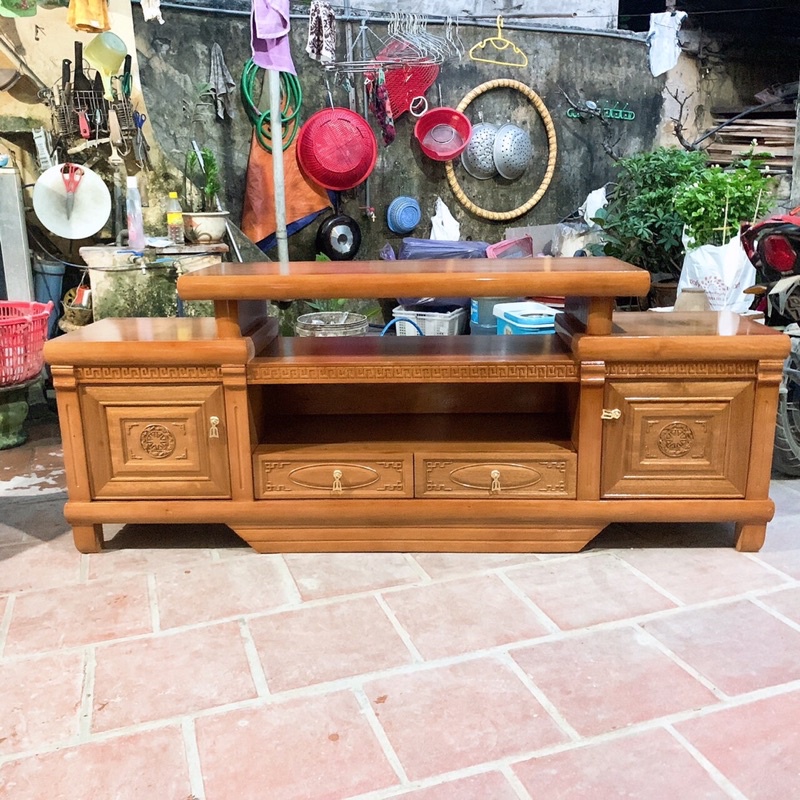 Kệ tivi gỗ xoan đào dài 1m8 sang trọng