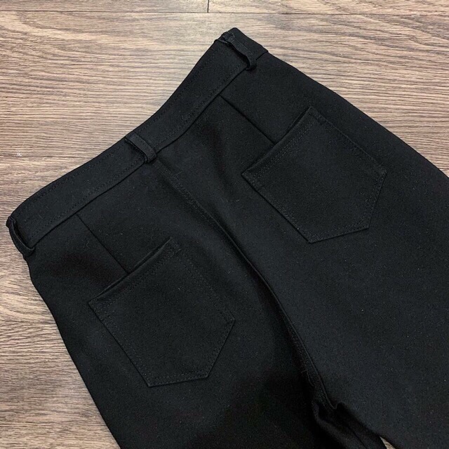 Quần legging umi khoá