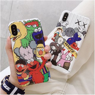 Ốp sesame street - kaws in phủ bóng sọc vali