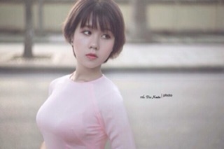 Áo hồng 4 tà kèm quần