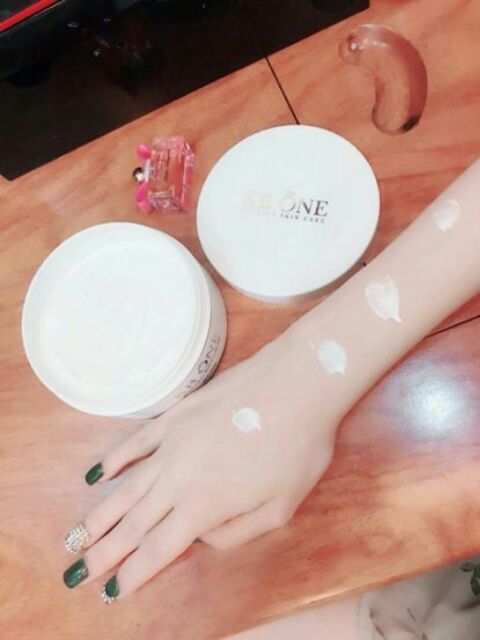 Kem body kb one 200g