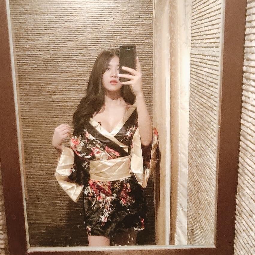 Áo choàng phong cách Nhật Bản với màu đen quyến rũ | BigBuy360 - bigbuy360.vn