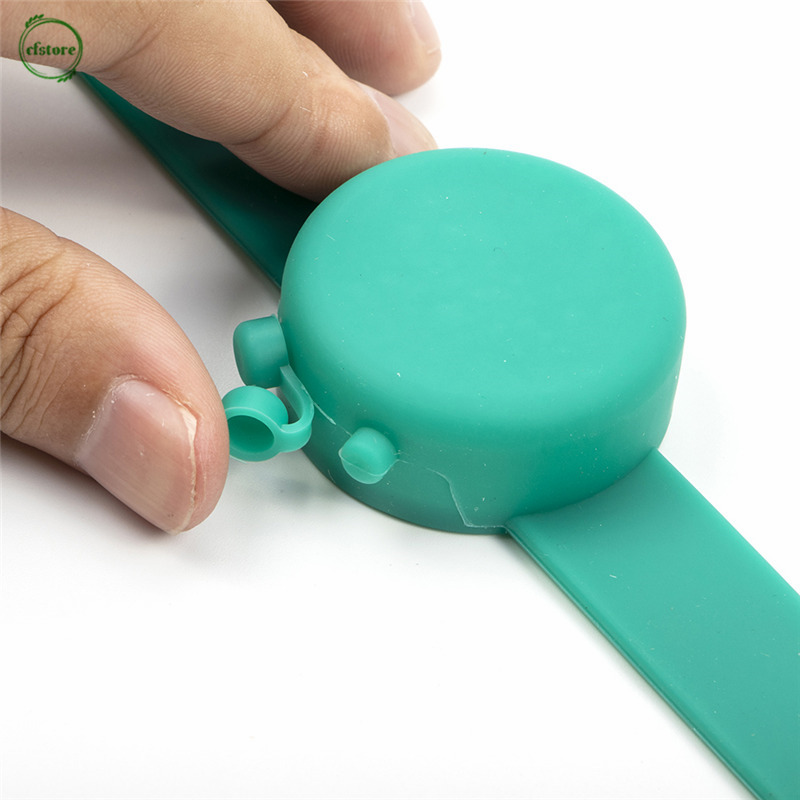 (Hàng Mới Về) Vòng Đeo Tay Nước Rửa Tay Tiện Dụng Khi Đi Làm / Làm Việc