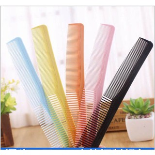 Lược nhựa chải tóc màu đen bản đẹp tốt