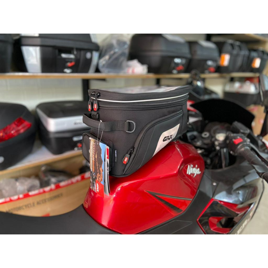 Túi Bình Xăng Givi Xs320 Tanklock -15 Lit