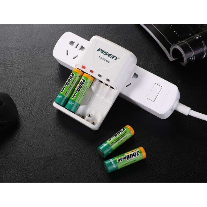 Bộ sạc kèm 4 pin AA 2500mAh