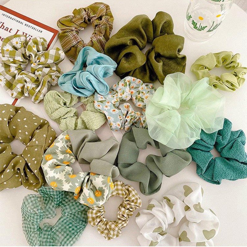 Giao ngẫu nhiên_Dây buộc tóc Scrunchies thời trang tone xanh lá