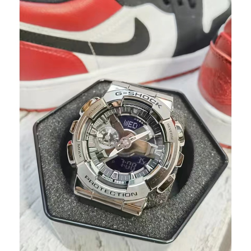 Đồng Hồ Đeo Tay Casio G-Shock GM110 Thiết Kế Dây Kim Loại Trong Suốt Màu Cầu Vồng Cá Tính Cho Nam