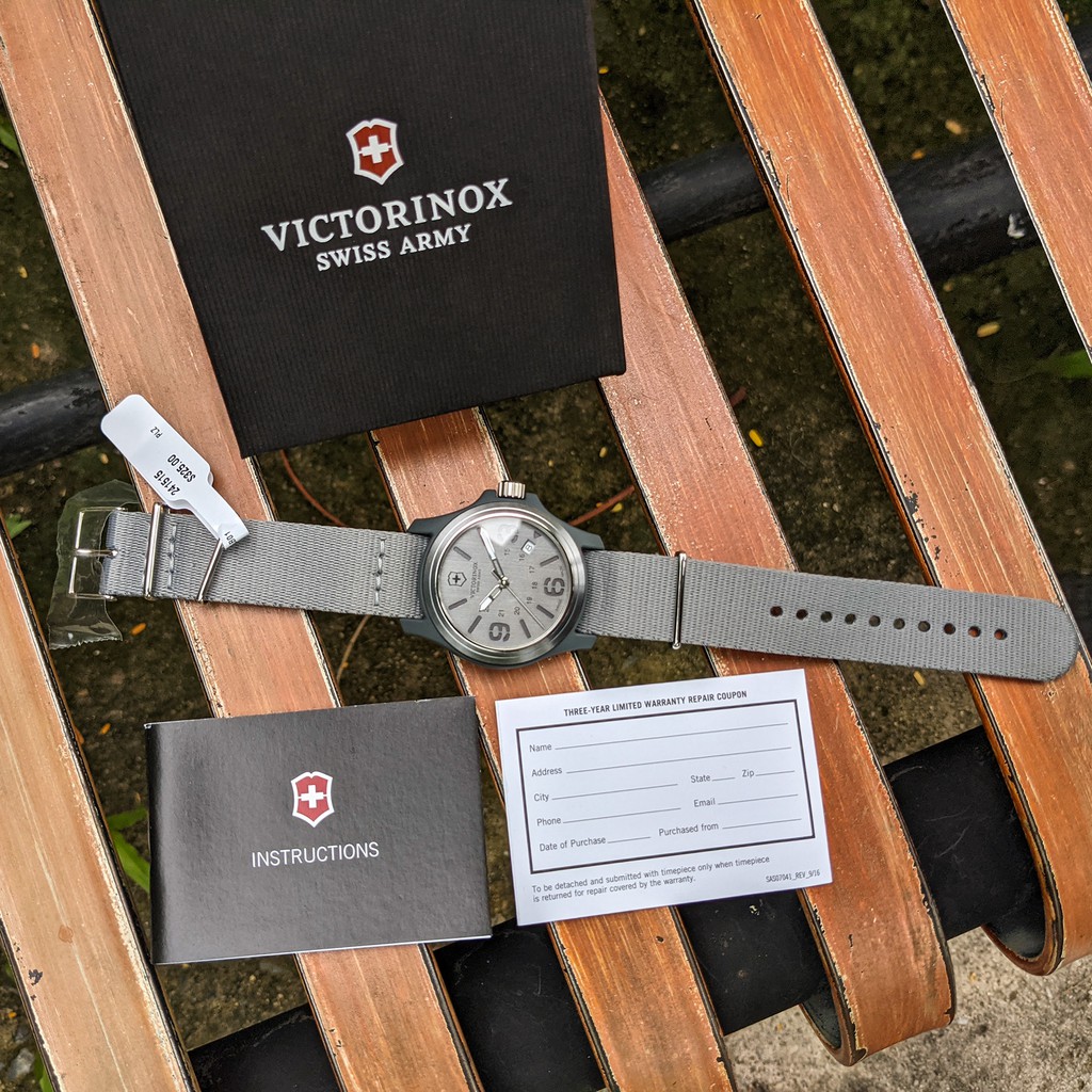 Đồng hồ Nam Victorinox Swiss Army Men's Watch Grey 241515 [ Chính hãng ]