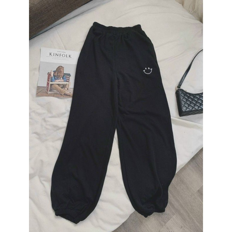 Quần jogger Cá Tính Năng Động Và Phong cách
