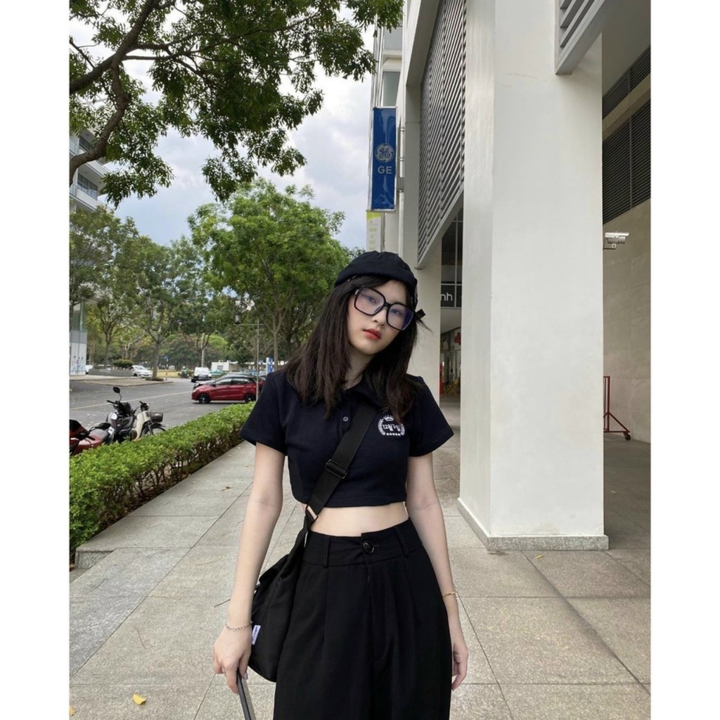 [Có ảnh thật] Áo croptop cổ bẻ in logo cute | BigBuy360 - bigbuy360.vn