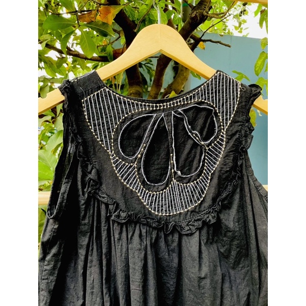 Áo sát nách thêu Hàn si