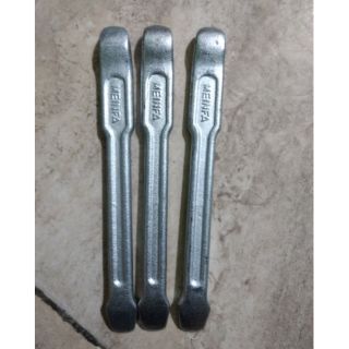 Bộ móc lốp xe máy MEINFA. (3 chiếc)