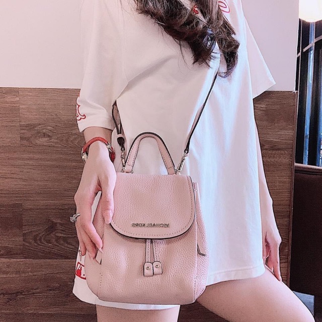 Túi dạng balo MK auth sale