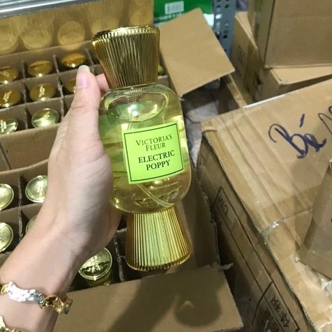 Nước hoa Vic mẫu mới siêu thơm chai lớn 200ml