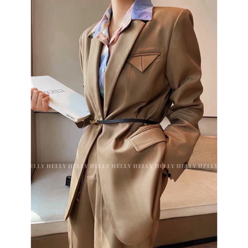 BLAZER NỮ TÚI GẬP TAM GIÁC | HELLY SHOP