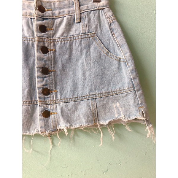 Pass chân váy jeans