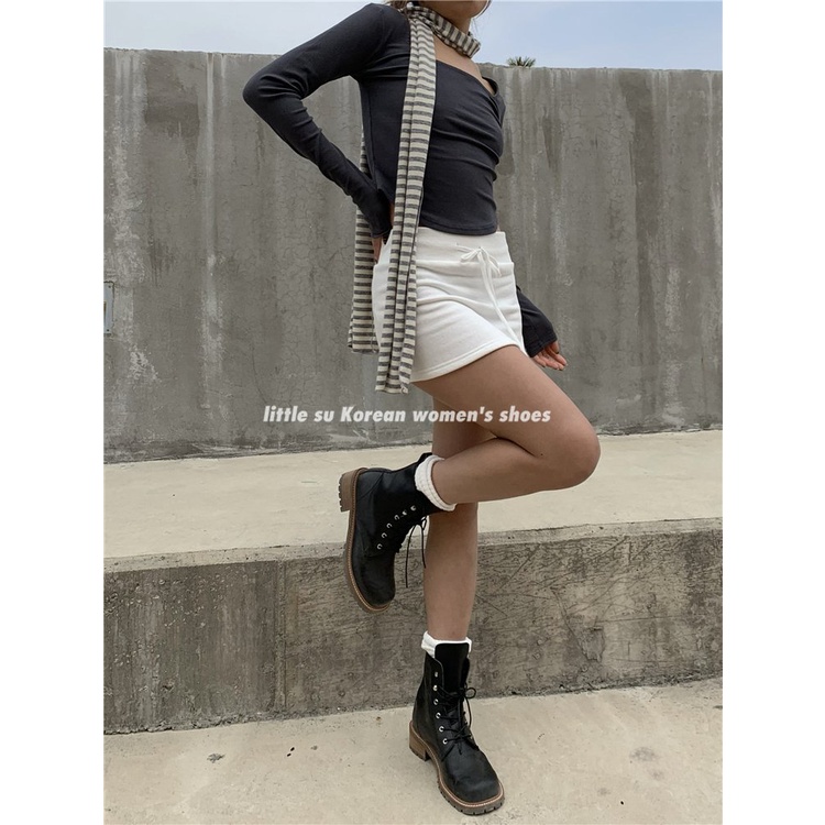 Giày Bốt Martin Da Mềm Gót Dày Mũi Tròn Cột Dây Kiểu Retro Phong Cách Anh Quốc Thời Trang