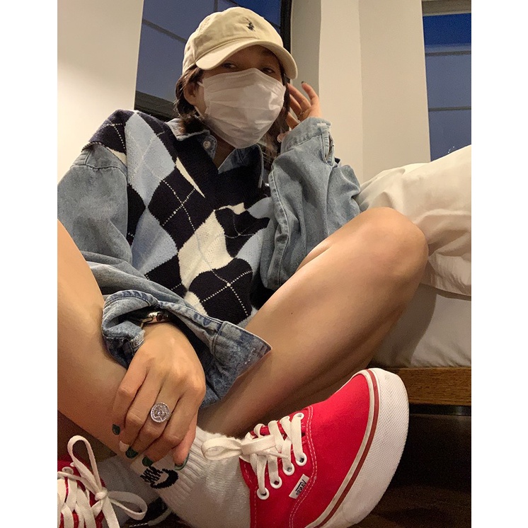 Áo len không tay cổ chữ V họa tiết sọc caro thời trang cho nữ
 | BigBuy360 - bigbuy360.vn