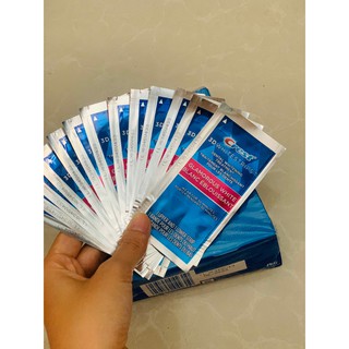 Miếng dán trắng răng Crest 3D Glamorous giá sỉ