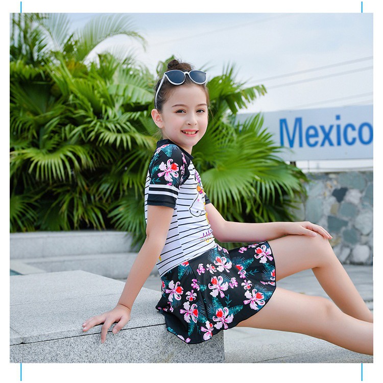 Đồ bơi dáng váy bé gái có size lớn cho bé từ 20-50kg