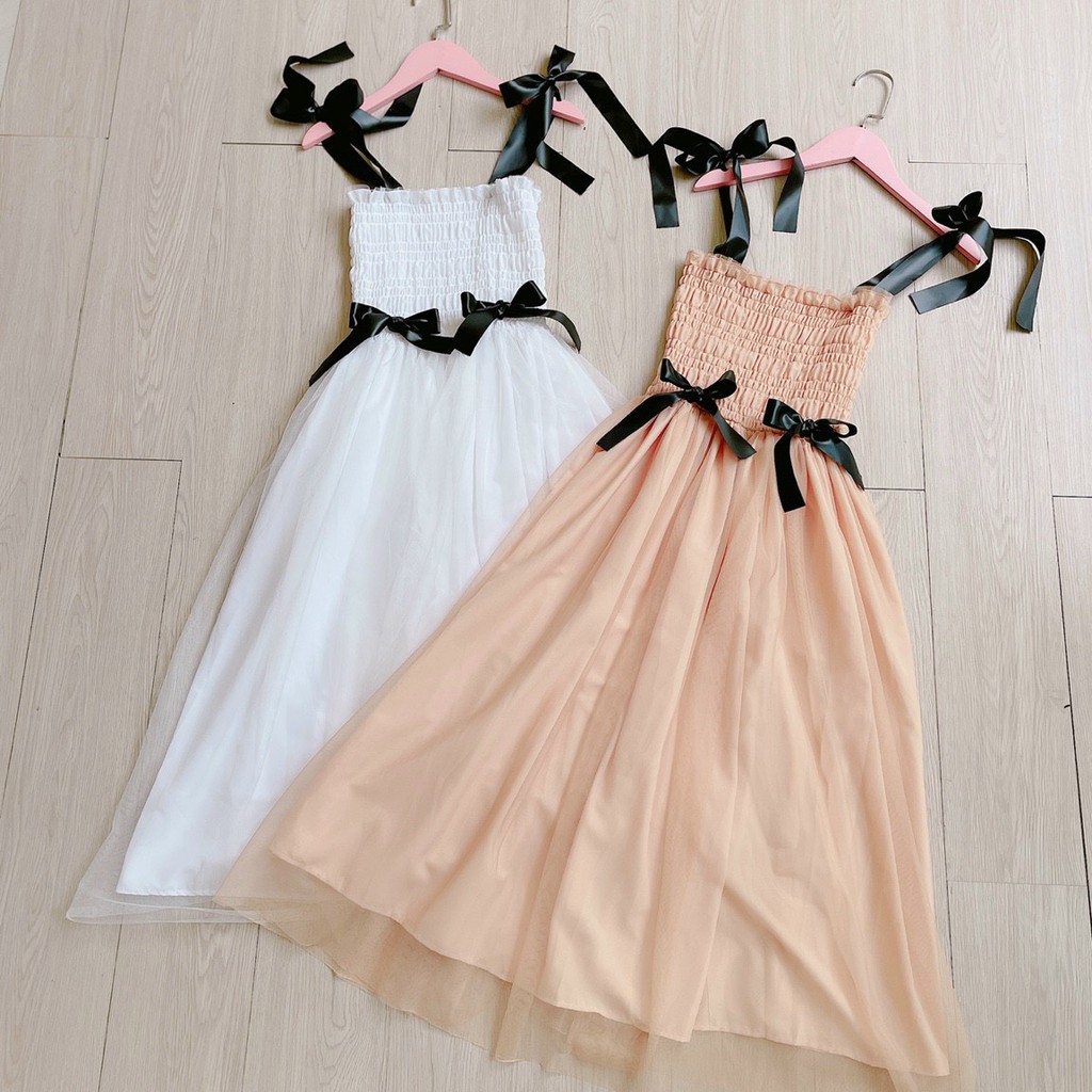 đầm xinh công chúa đính nơ eo phối buộc nơ vai xinh