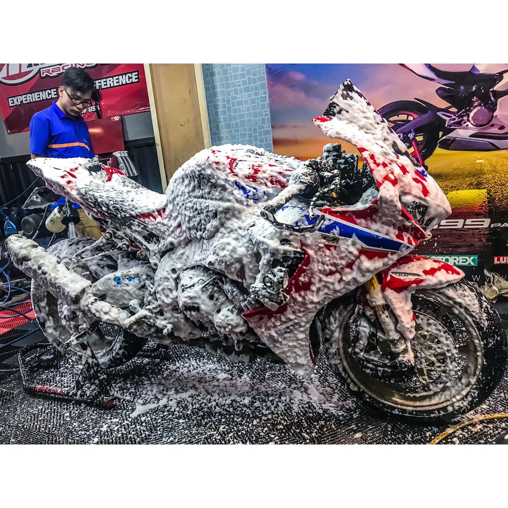 [Siêu Phẩm] Nước rửa xe Anh tắm em yêu - Em tắm anh yêu màu hồng, màu và hương hoa hồng quyến rũ, siêu bọt tuyết 1000ml