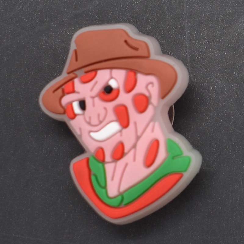 Ghim Cài Giày Dạ Quang Hình Con Ma Phát Sáng Trong Bóng Tối Độc Đáo Cho Nam DIY