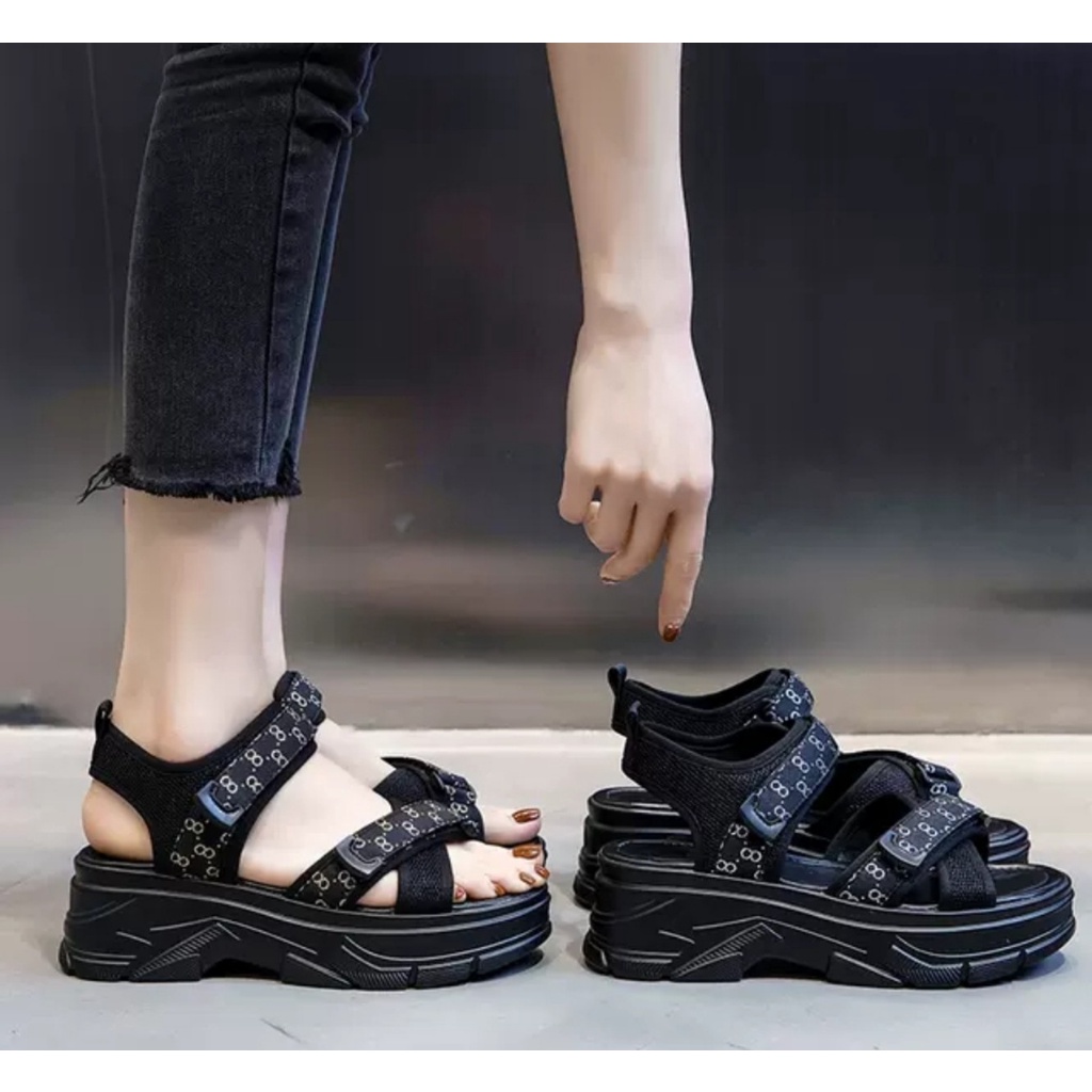 Dép quai hậu Sandal đế bánh mi quai dán SUDI SHOES SD071-D dành cho học sinh,người lớn đủ size đi học đi chơi du lịch