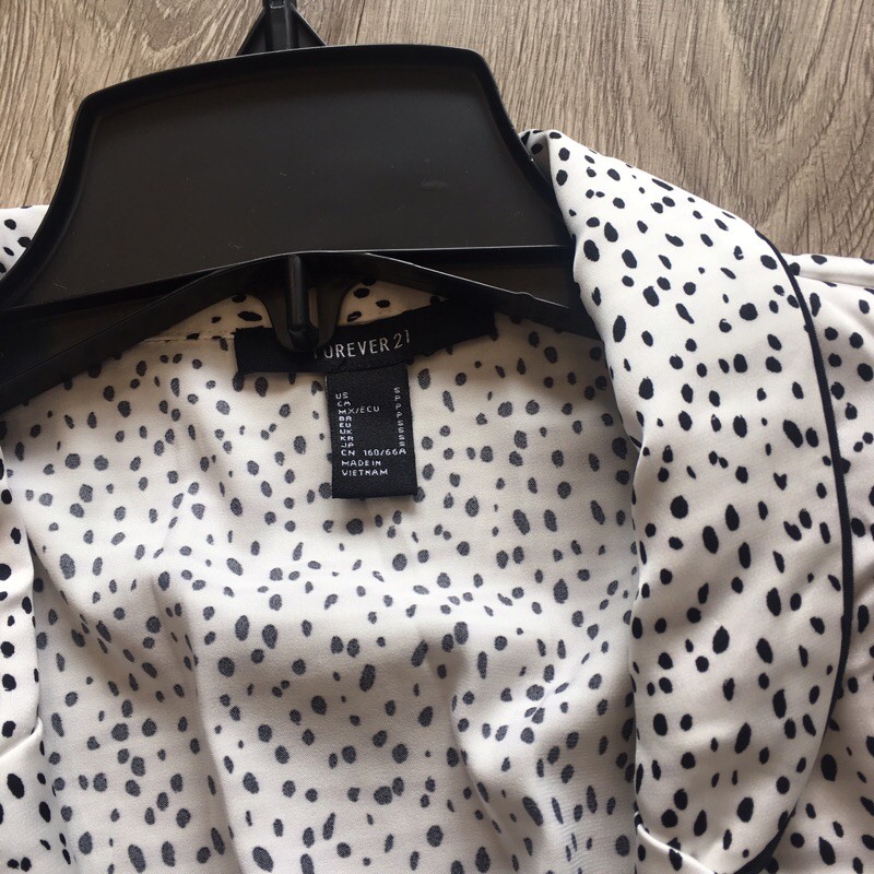 Áo choàng ngủ F21 | BigBuy360 - bigbuy360.vn