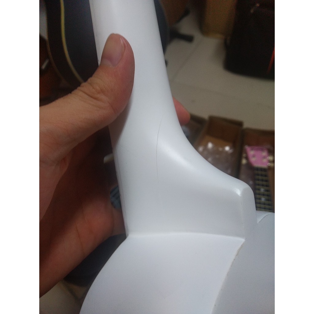 Đàn Ukulele Soprano BWS Lỗi nhẹ hình thức