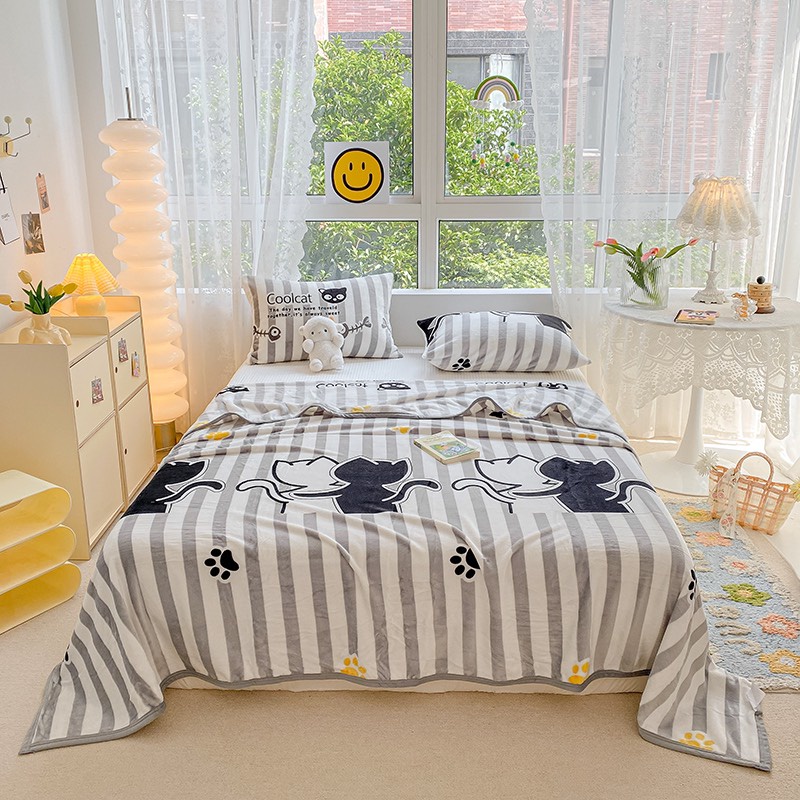 Chăn Lông Tuyết Sữa HIN BEDDING Mềm Mịn Kích Thước 2mx2m3 Nặng 1,4kg Họa Tiết In Sắc Nét Cao Cấp
