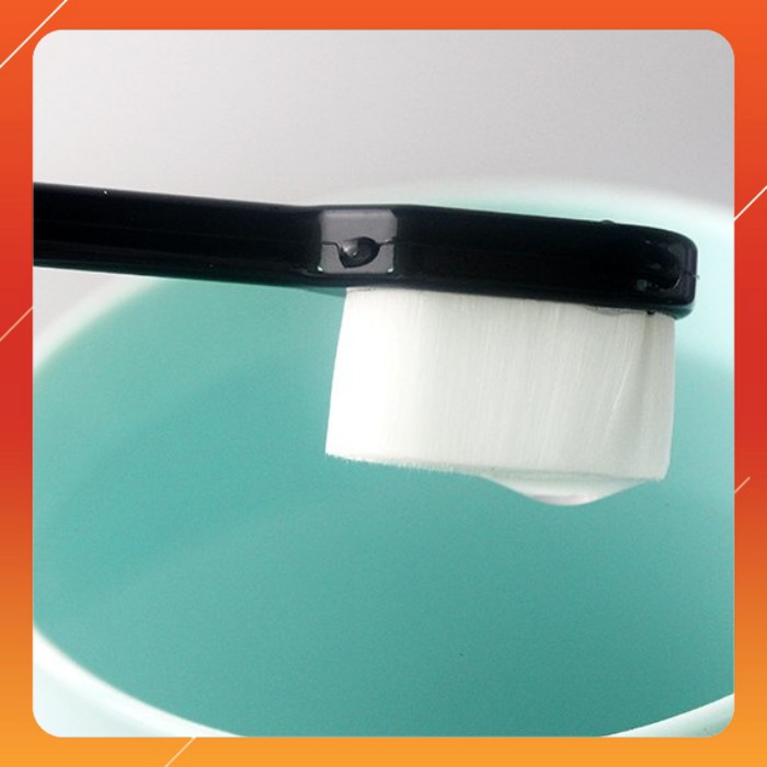 Kem Đánh Răng Sensodyne Gentle Whitening 100G - Made in Thailand + Bàn Chải lông siêu mịn mềm mại