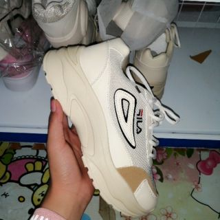 giày fila màu sữa nữ
